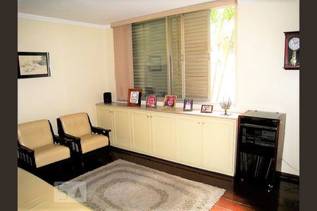 Quarto 1 de apartamento à venda com 4 quartos, 230m² em Aclimação, São Paulo