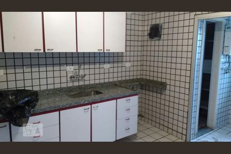 Apartamento à venda com 90m², 3 quartos e 2 vagas Apartamento à venda com 90m², 3 quartos e 2 vagasCozinha