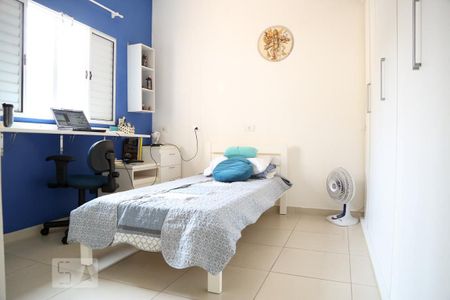 Casa à venda com 100m², 4 quartos e 2 vagasQuarto 4