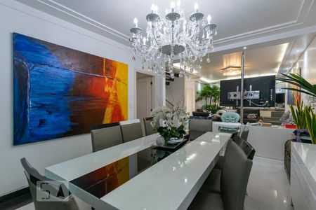 1o. Andar - Sala de casa de condomínio à venda com 3 quartos, 380m² em Vila Santo Estefano, São Paulo