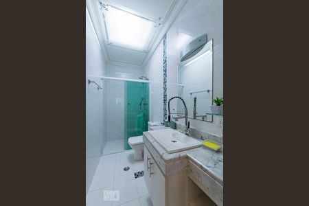 Casa de condomínio à venda com 380m², 3 quartos e 3 vagas2o. Andar - Suíte 1 - Banheiro