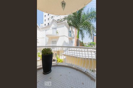 Casa de condomínio à venda com 380m², 3 quartos e 3 vagas2o. Andar - Suíte 3 - Varanda