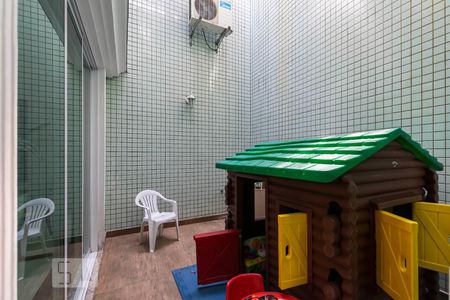 1o. Andar - Varanda de casa de condomínio à venda com 3 quartos, 380m² em Vila Santo Estefano, São Paulo
