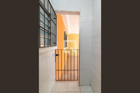 Casa à venda com 110m², 2 quartos e 2 vagasCorredor Externo