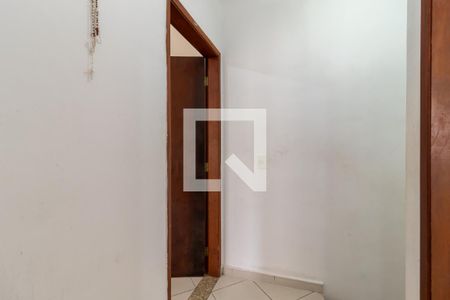 Casa à venda com 110m², 2 quartos e 2 vagasCorredor dos Quartos