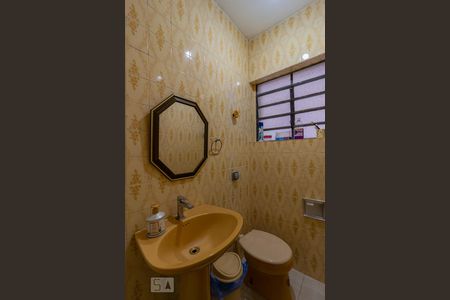 Casa à venda com 130m², 3 quartos e 2 vagasBanheiro 2