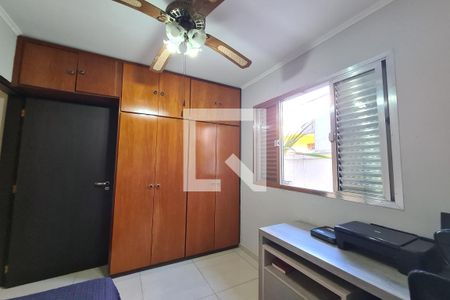 Quarto 2 de casa à venda com 5 quartos, 230m² em Parque Tomas Saraiva, São Paulo
