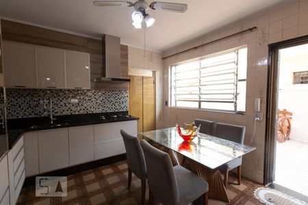 Cozinha de casa à venda com 5 quartos, 190m² em Parque Tomas Saraiva, São Paulo