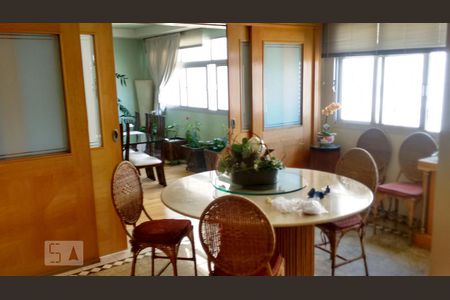 Sala de apartamento à venda com 3 quartos, 300m² em Bela Vista, São Paulo