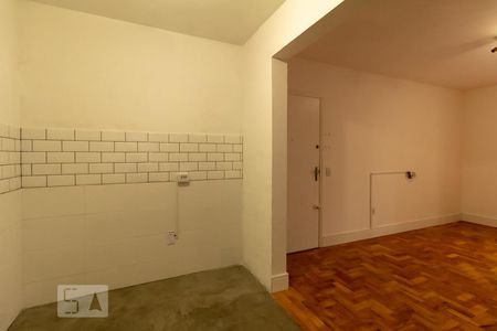 cozinha de apartamento para alugar com 1 quarto, 46m² em Bom Fim, Porto Alegre
