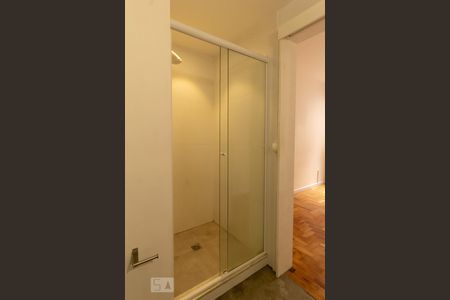 Apartamento à venda com 46m², 1 quarto e sem vagaBanheiro do Quarto 1
