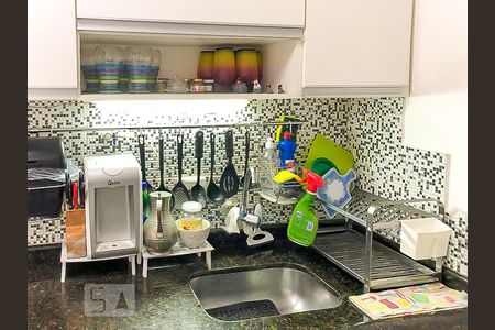 Apartamento à venda com 73m², 2 quartos e 1 vaga Apartamento à venda com 73m², 2 quartos e 1 vagaCozinha