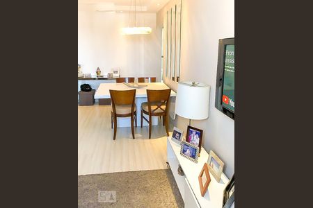 Sala de apartamento à venda com 2 quartos, 73m² em Sumarezinho, São Paulo