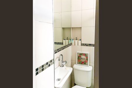 Apartamento à venda com 73m², 2 quartos e 1 vaga Apartamento à venda com 73m², 2 quartos e 1 vagaBanheiro