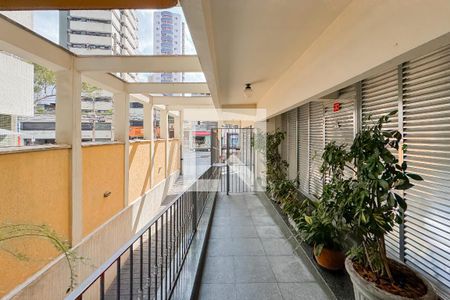 Apartamento à venda com 72m², 1 quarto e sem vaga Apartamento à venda com 72m², 1 quarto e sem vagaEntrada