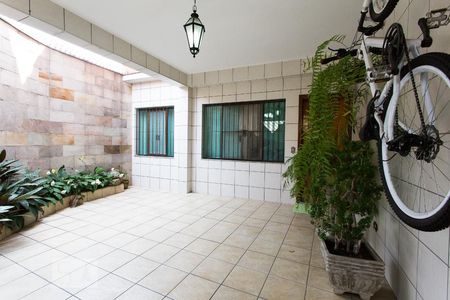 Casa à venda com 220m², 3 quartos e 3 vagasGaragem
