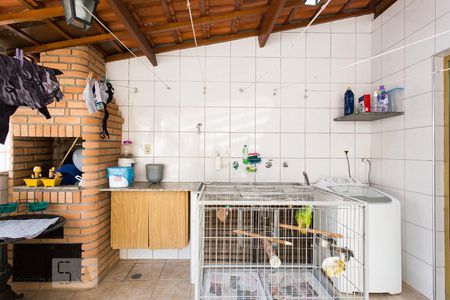 Casa à venda com 220m², 3 quartos e 3 vagasÁrea de Serviço e Churrasqueira