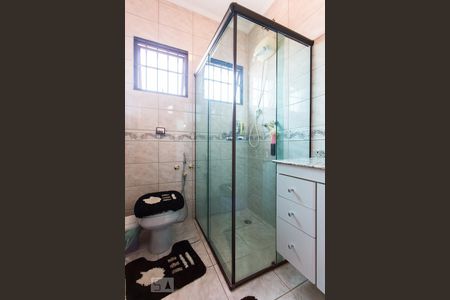 Casa à venda com 220m², 3 quartos e 3 vagasBanheiro 2