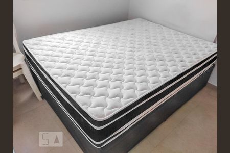 Apartamento para alugar com 33m², 1 quarto e sem vaga