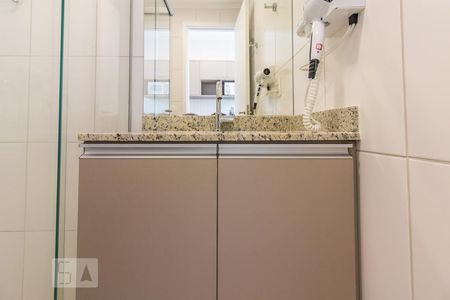 Banheiro de kitnet/studio à venda com 1 quarto, 30m² em Centro Histórico de São Paulo, São Paulo