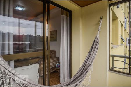 Sacada da  Sala de apartamento para alugar com 2 quartos, 60m² em Partenon, Porto Alegre