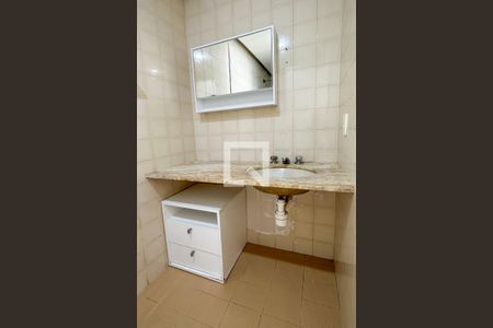 Banheiro de apartamento para alugar com 1 quarto, 50m² em Botafogo, Rio de Janeiro