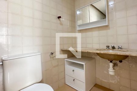 Banheiro de apartamento para alugar com 1 quarto, 50m² em Botafogo, Rio de Janeiro
