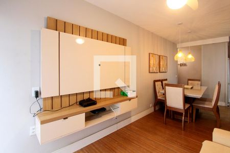 Sala de apartamento para alugar com 1 quarto, 62m² em Barra da Tijuca, Rio de Janeiro