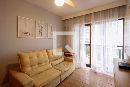 Sala de apartamento para alugar com 1 quarto, 62m² em Barra da Tijuca, Rio de Janeiro