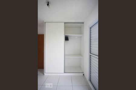 Apartamento para alugar com 58m², 2 quartos e 2 vagasArmário do Quarto 2
