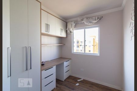 Quarto 1 de apartamento para alugar com 2 quartos, 49m² em Capão Raso, Curitiba