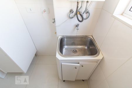 Área de Serviço de apartamento para alugar com 2 quartos, 49m² em Capão Raso, Curitiba