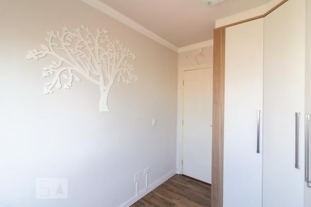 Quarto 1 de apartamento para alugar com 2 quartos, 49m² em Capão Raso, Curitiba