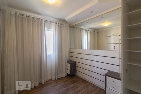 Quarto 2 de apartamento para alugar com 2 quartos, 49m² em Capão Raso, Curitiba