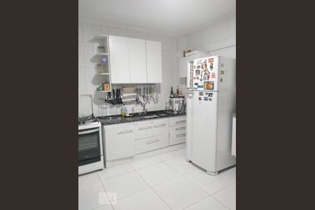 Apartamento para alugar com 97m², 3 quartos e sem vagaCozinha