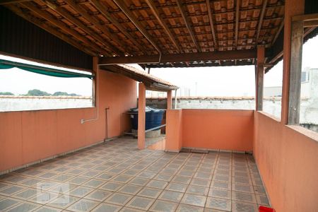 Casa à venda com 130m², 3 quartos e 3 vagas Casa à venda com 130m², 3 quartos e 3 vagasTerraço