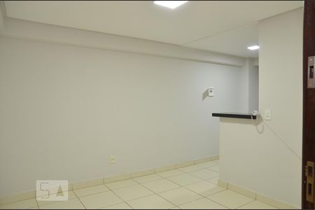 Sala de apartamento para alugar com 1 quarto, 32m² em Setor Habitacional Vicente Pires (taguatinga), Brasília