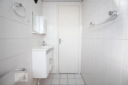 Banheiro de apartamento para alugar com 2 quartos, 72m² em Vila do Encontro, São Paulo