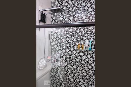 Casa à venda com 150m², 4 quartos e 5 vagas Casa à venda com 150m², 4 quartos e 5 vagasBanheiro