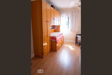 Casa à venda com 150m², 4 quartos e 5 vagas Casa à venda com 150m², 4 quartos e 5 vagasQuarto 3