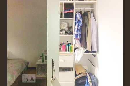 Quarto de apartamento à venda com 2 quartos, 69m² em Vila Madalena, São Paulo