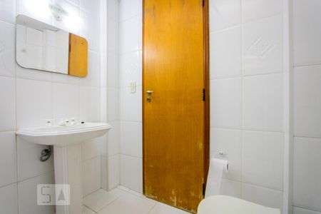 Apartamento para alugar com 92m², 3 quartos e 1 vaga Apartamento para alugar com 92m², 3 quartos e 1 vagaBanheiro social
