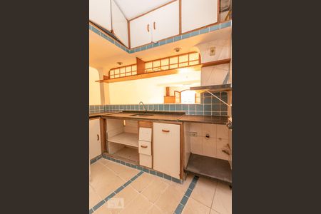 Cozinha de casa à venda com 3 quartos, 400m² em Vila Ré, São Paulo