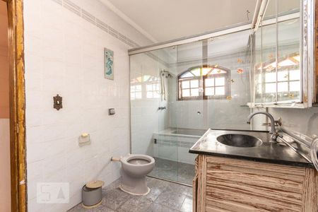 Casa à venda com 400m², 3 quartos e 1 vagaBanheiro suíte