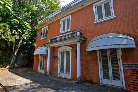 Casa à venda com 900m², 4 quartos e 4 vagasÁrea Externa