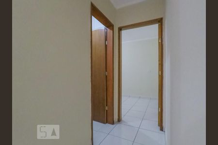 Corredor de apartamento para alugar com 2 quartos, 53m² em Vila Brasilina, São Paulo