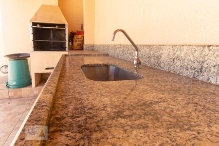 Apartamento à venda com 105m², 2 quartos e 1 vaga Apartamento à venda com 105m², 2 quartos e 1 vagaÁrea comum - Churrasqueira
