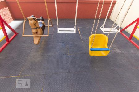 Apartamento à venda com 105m², 2 quartos e 1 vaga Apartamento à venda com 105m², 2 quartos e 1 vagaÁrea Comum - Playground