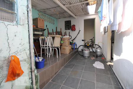 Casa à venda com 400m², 3 quartos e 4 vagasquintal casa 1