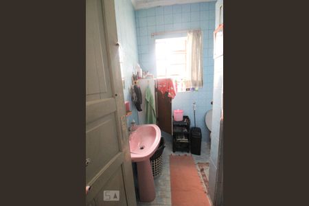 Casa à venda com 400m², 3 quartos e 4 vagasbanheiro casa 3